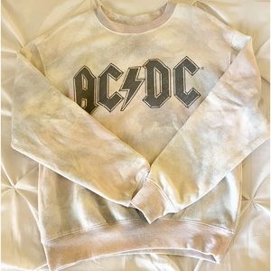 This is an AC/DC crew neck, in the size XS.
